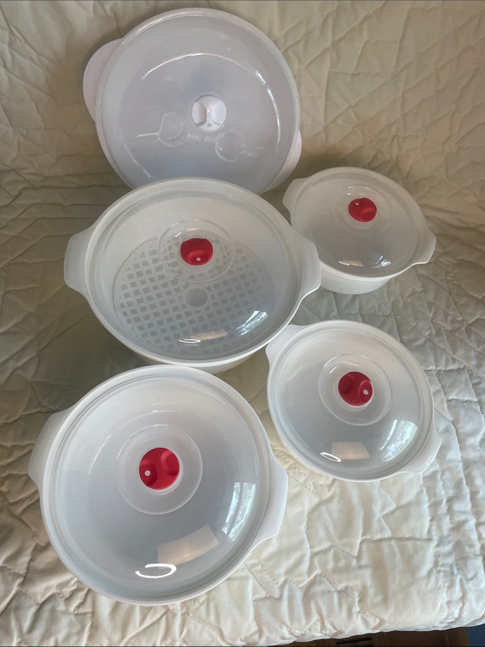 White Microwave-Safe Plastic Steam Cookware Set with Red Vents